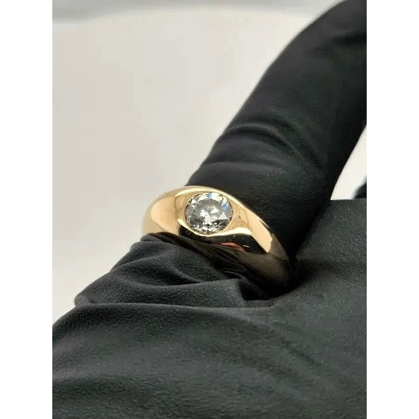 14kt Yellow Gold 1.01 ctw Diamond Gypsy Ring - Size 7 3/4