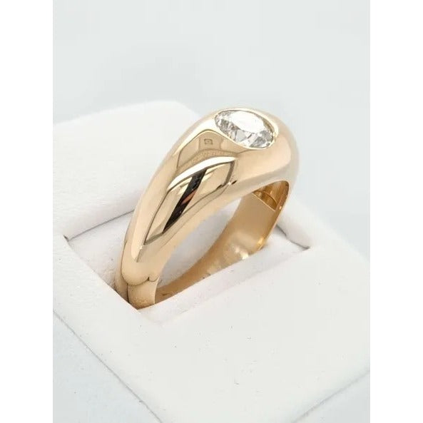 14kt Yellow Gold 1.01 ctw Diamond Gypsy Ring - Size 7 3/4