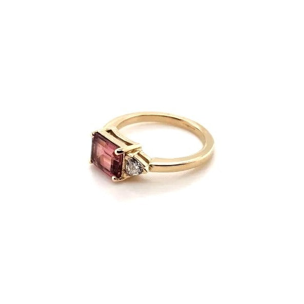 14kt Yellow Gold 1.64 ct. Pink Tourmaline & .32 ct each Trillion Cut Diamond Ring - Size 6