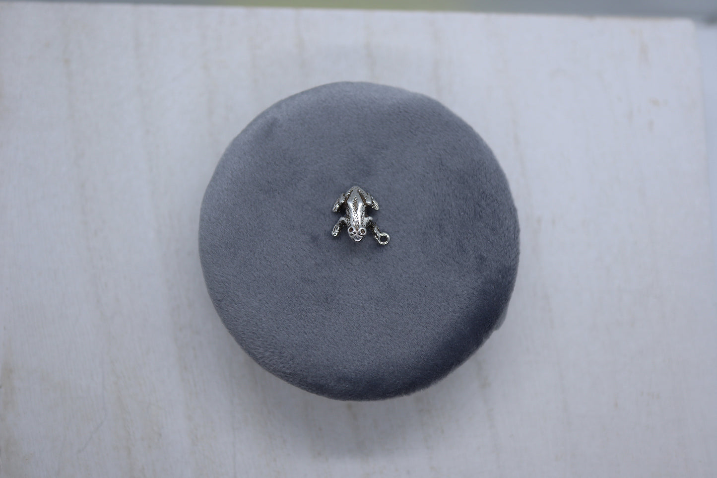Small Frog Charm