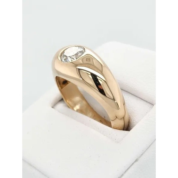 14kt Yellow Gold 1.01 ctw Diamond Gypsy Ring - Size 7 3/4